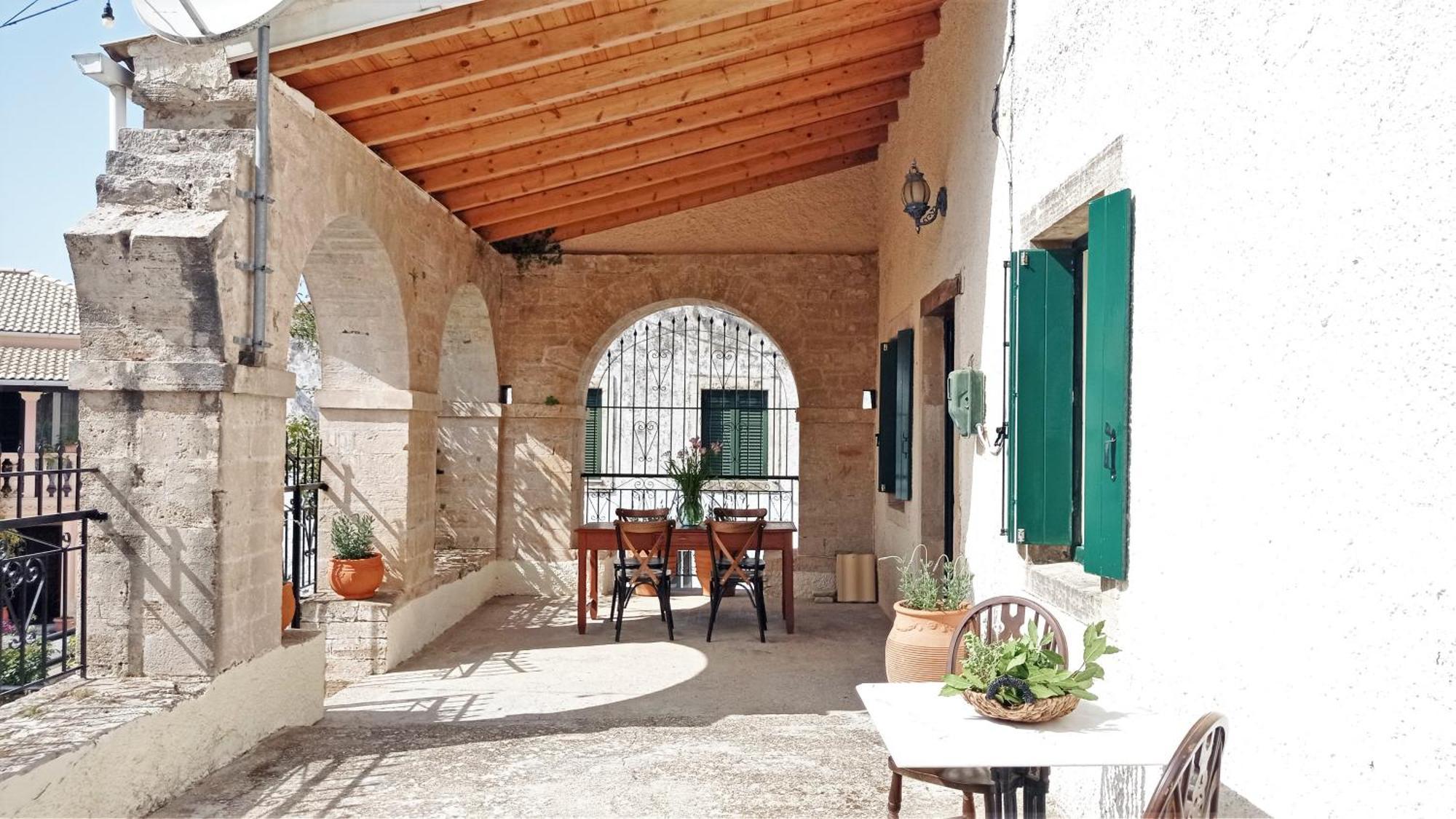 The House With The Arches Holiday home